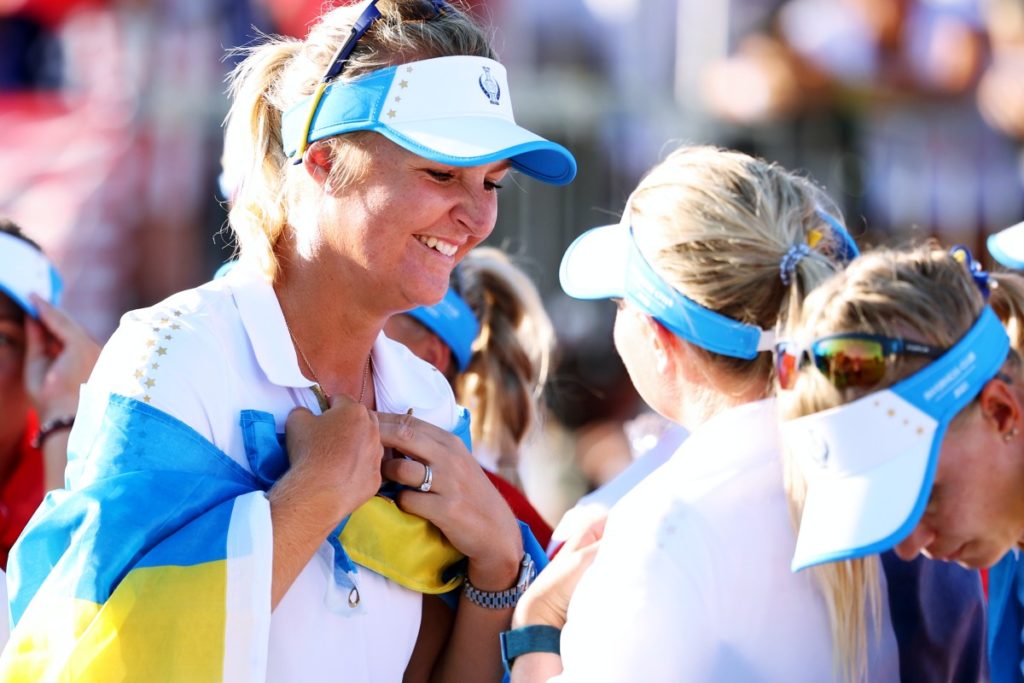 ANNA NORDQVIST Gewann kurz vor dem Solheim Cup ein Major und Team-Kapitänin Catriona Matthew beschloss, die erfahrene Schwedin als Führungsspielerin ins Rennen zu schicken. Lieferte zwei Punkte am Samstag, und teilte ein hochklassiges Eröffnungs-Match gegen eine furchtbar böse dreinblickende Lexi Thompson. Wurde ihrer Führungsrolle gerecht.