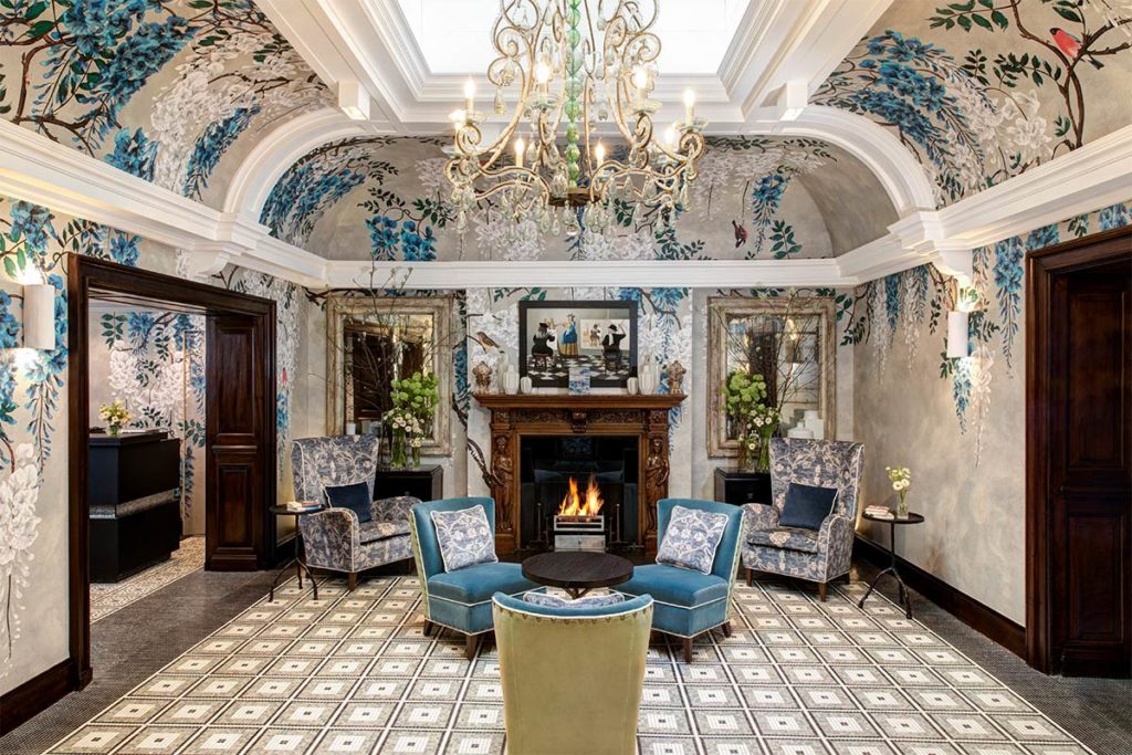 Luxus neu definiert: Die Lobby des Brown‘s Hotel