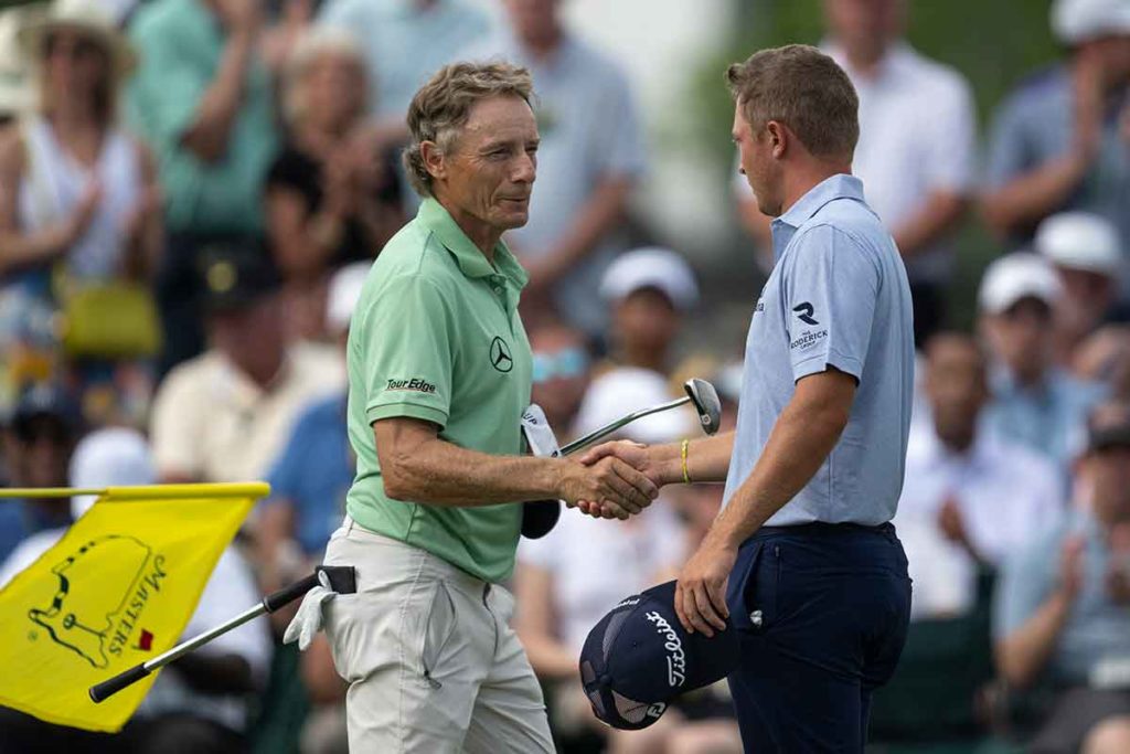 Bernhard Langer mit Amateur Ben Carr (Foto: Augusta National GC)