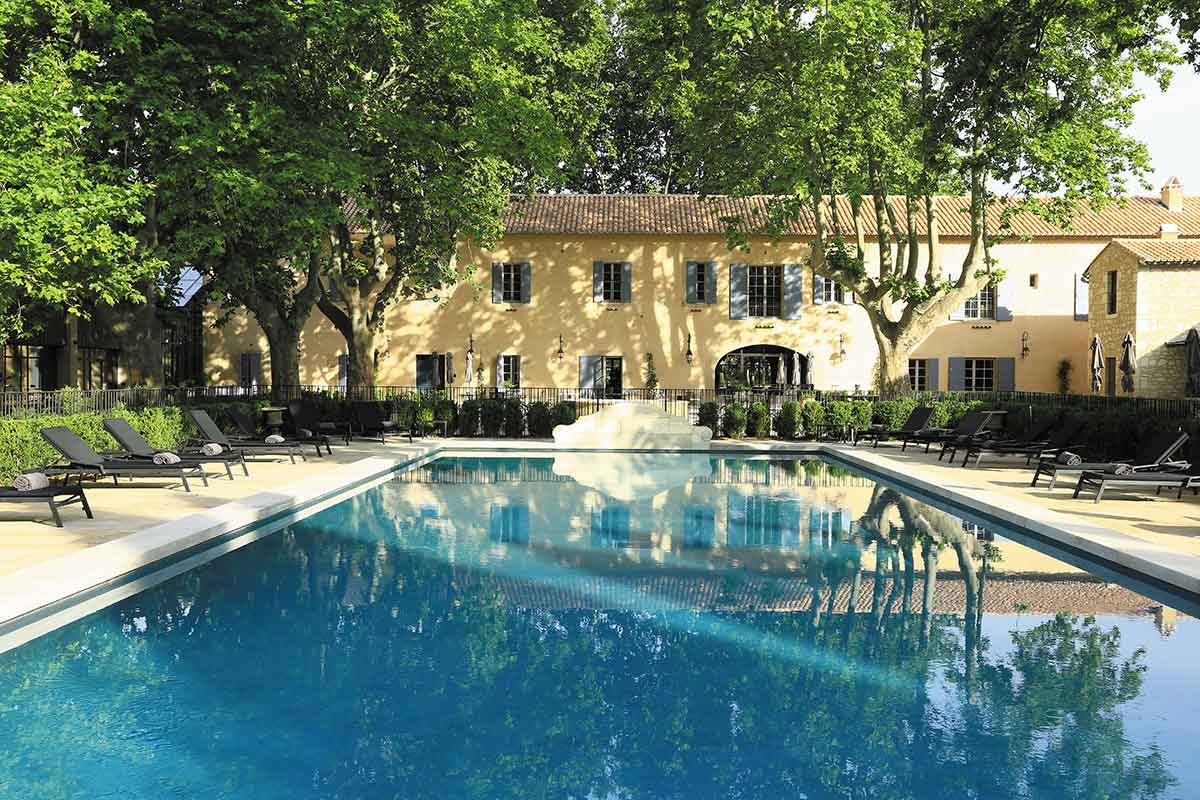 Von einem ehemaligen Bauernhof zu einem Refugium de Luxe im Herzen der Provence: Die Domaine de Manville in Les Baux zählt heute zu den schönsten Orten Südfrankreichs