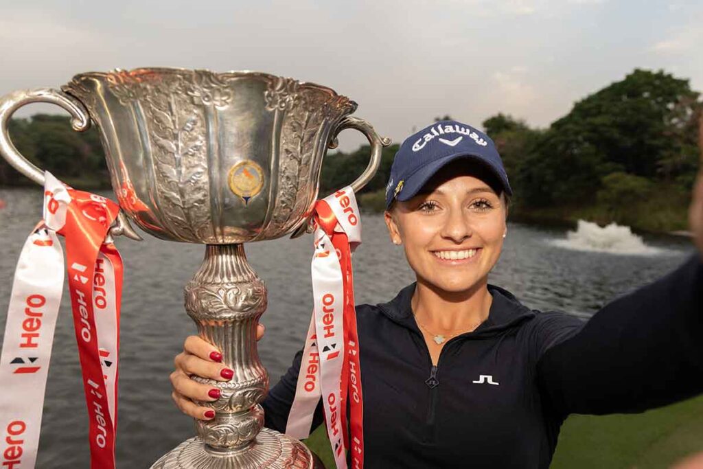 Der erste Profisieg für Aline Krauter bei der Hero Women‘s Indian Open 2023 im DLF Golf & Country Club vor den Toren Delhis (Foto: LET/Tristan Jones)