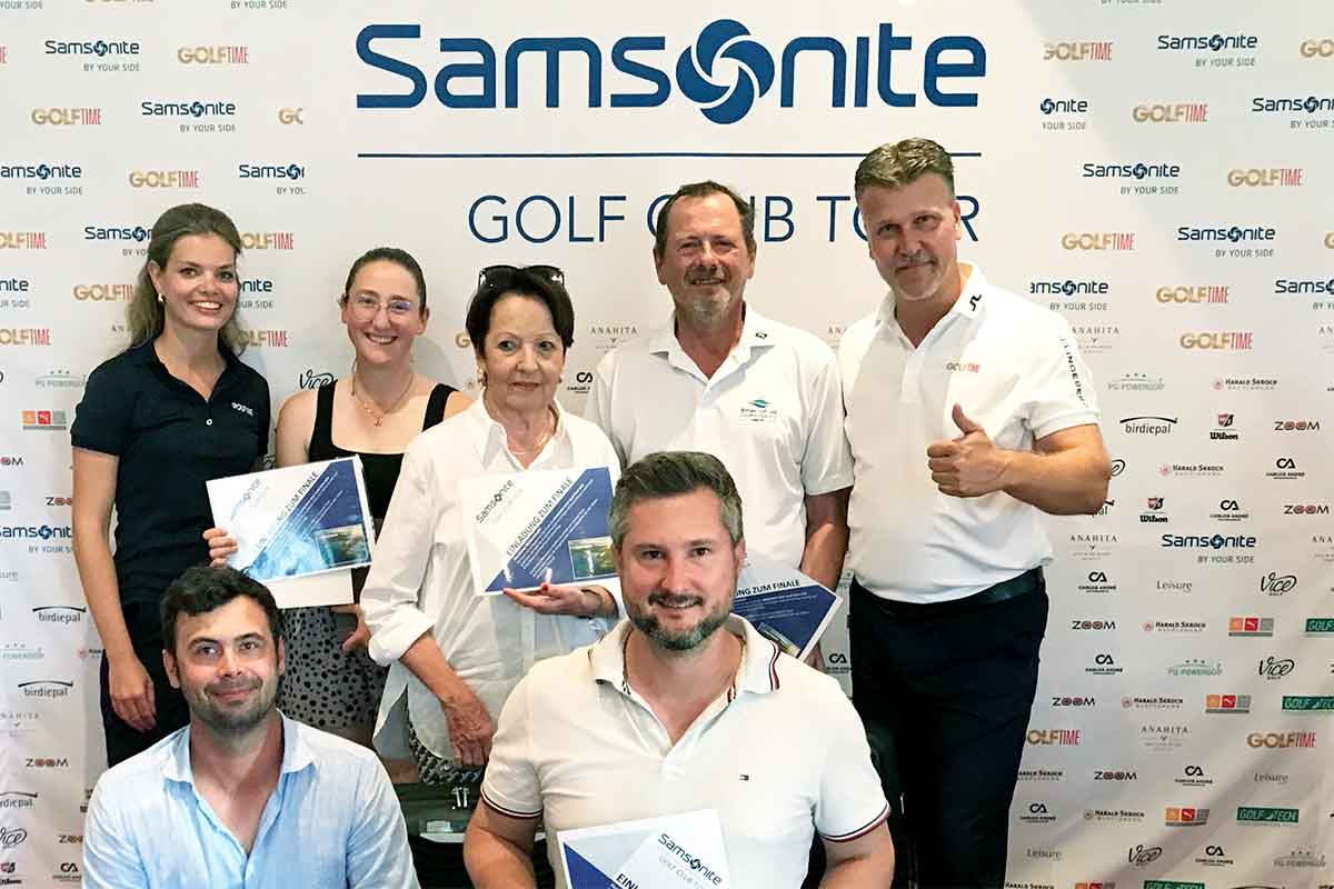 SAMSONITE Golf Club Tour 2024, Regionalfinale Süd im Wittelsbacher GC: Die ersten fünf Finalisten mit Solveigh (h. l.) und Turniermoderator Gero Bücher (h. r.): M. Ziegler, M. Wiedemann, J. Schachtner, P. Schapfl, F. Häckl