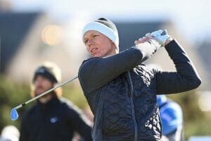 Matti Schmid spielt seinen Abschlag während des vierten Tages der Alfred Dunhill Links Championship in St. Andrews (Foto: picture-alliance)
