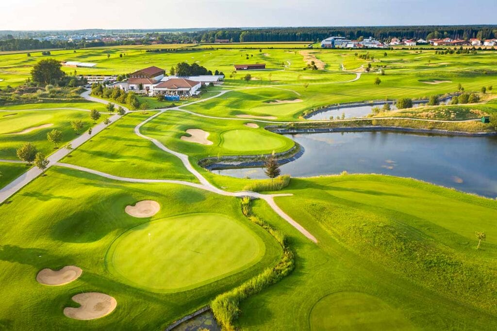 36 Löcher im Süden von München: Golf Valley
