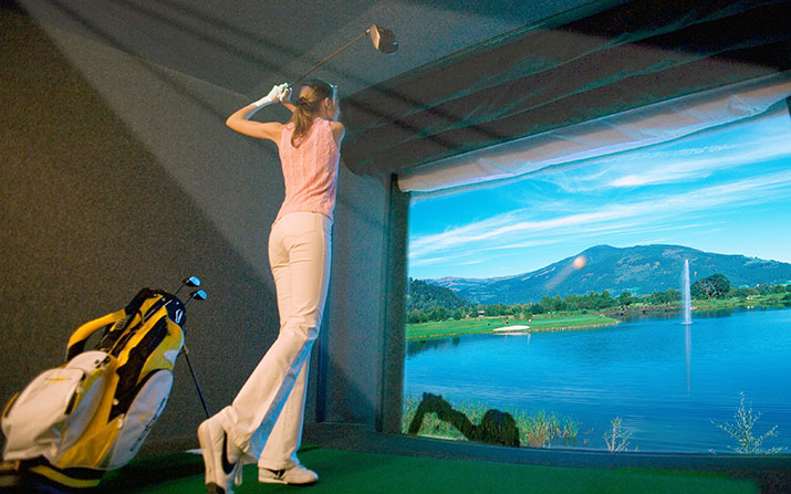Top-Service f&uuml;r Golfer: Der Indoor-Simulator
