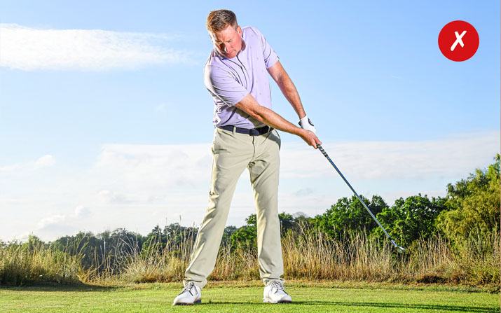 Golftraining Fußarbeit: Ohne Rotation des vorderen Fußes gibt es u.a. keine Gewichtsverlagerung