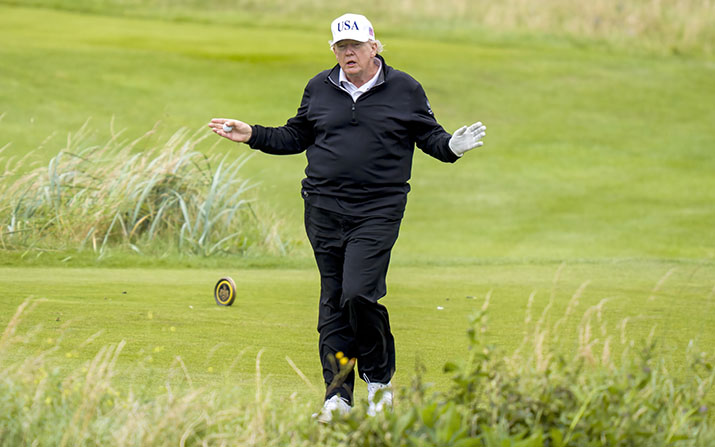 Im Juli 2025 verbrachte Trump seinen Urlaub beim Golfen in seinem Trump Turnberry in Schottland