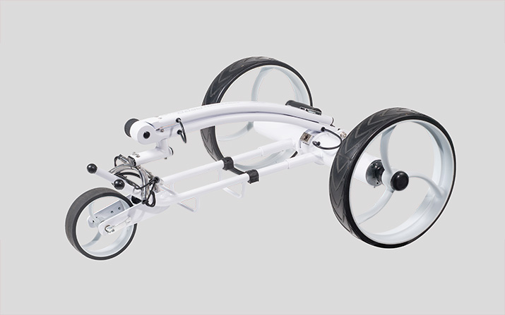 Zusammengeklappt misst der AERO E-Trolley nur 68 x 80 x 39 Zentimeter