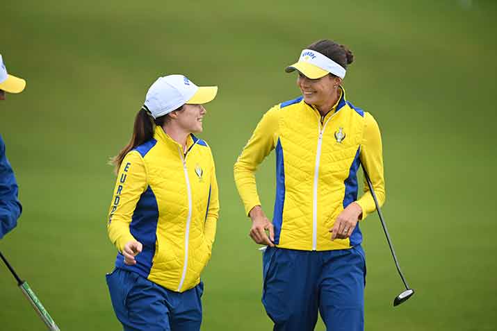 Solheim Cup 2026: Leona Maguire (l.) und Esther Henseleit während der Foursomes am Samstag Vormittag (Foto: LET)